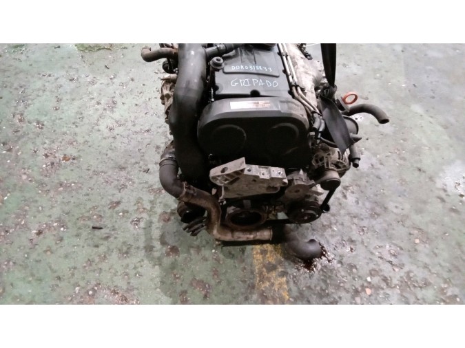 MOTOR CON ACCESORIOS Y CAJA DE CAMBIOS AUDI A3 2004