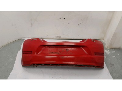 PARAGOLPES TRASERO VOLVO C30 ROJO 2010
