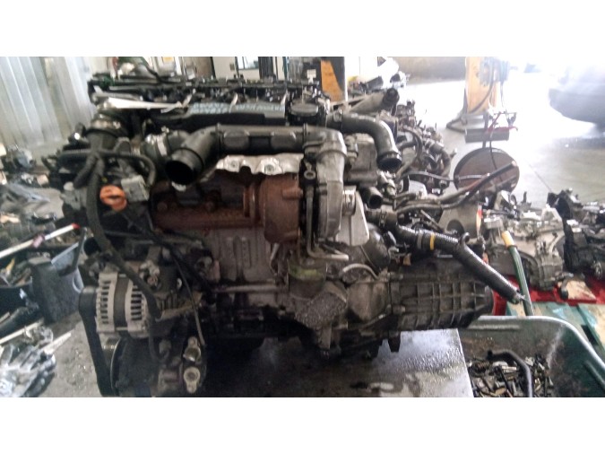 MOTOR CON ACCESORIOS SIN CAJA DE CAMBIOS VOLVO C30