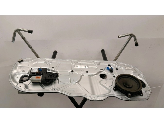 ELEVALUNAS DELANTERO IZQUIERDO VOLVO C30 2010