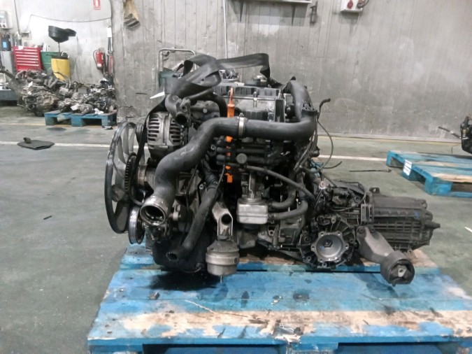 MOTOR CON ACCESORIOS Y CAJA DE CAMBIOS VOLKSWAGEN PASSAT