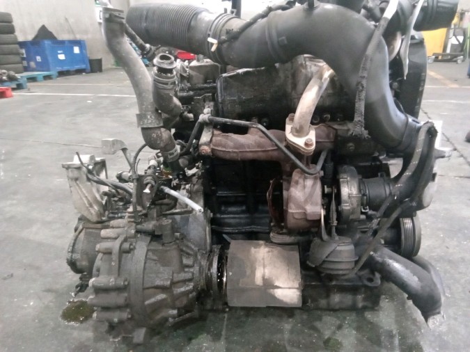 MOTOR CON ACCESORIOS Y CAJA DE CAMBIOS VOLKSWAGEN GOLF 1999