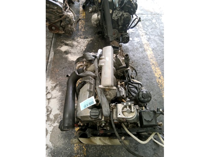MOTOR CON ACCESORIOS Y CAJA DE CAMBIOS MERCEDES SPRINTER