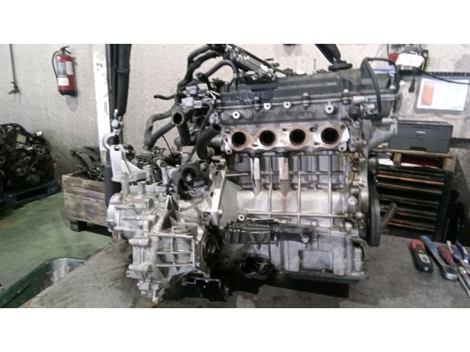MOTOR CON ACCESORIOS Y CAJA DE CAMBIOS HYUNDAI I30 2015