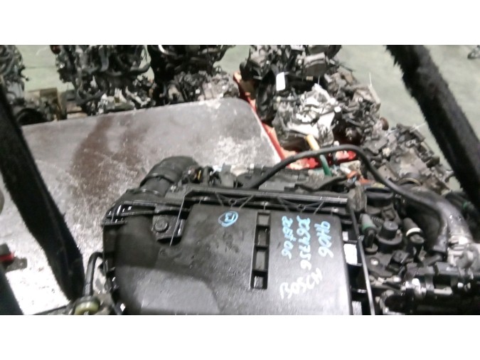 MOTOR CON ACCESORIOS SIN CAJA DE CAMBIOS PEUGEOT 2008 2013