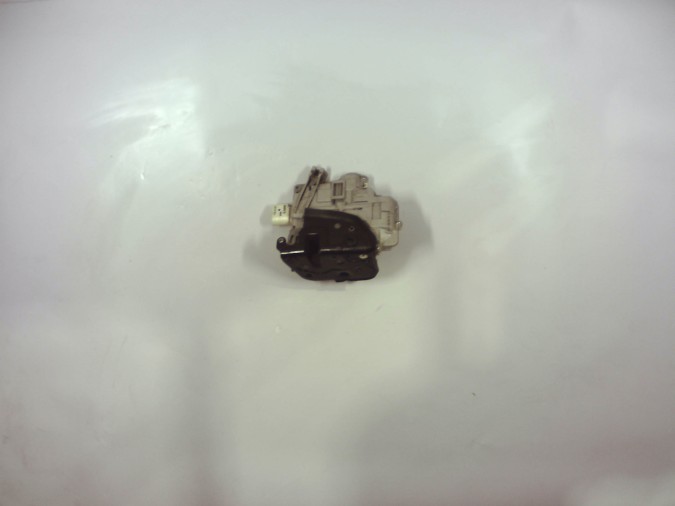CERRADURA PUERTA TRASERA DERECHA AUDI A3 2005