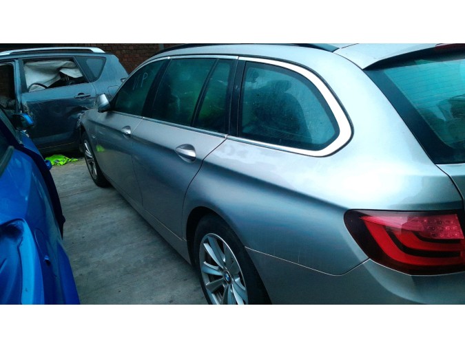 ALETA DELANTERA IZQUIERDA BMW 520D 2010