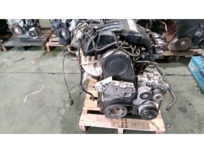 MOTOR CON ACCESORIOS Y CAJA DE CAMBIOS SKODA OCTAVIA 2009