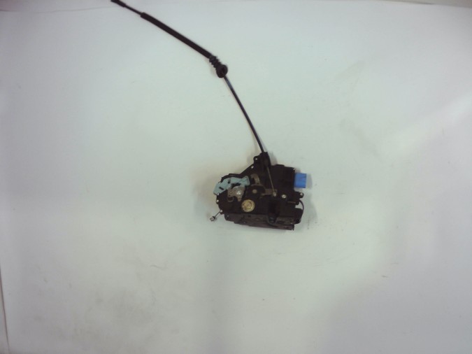 CERRADURA PUERTA TRASERA IZQUIERDA SKODA OCTAVIA 2009