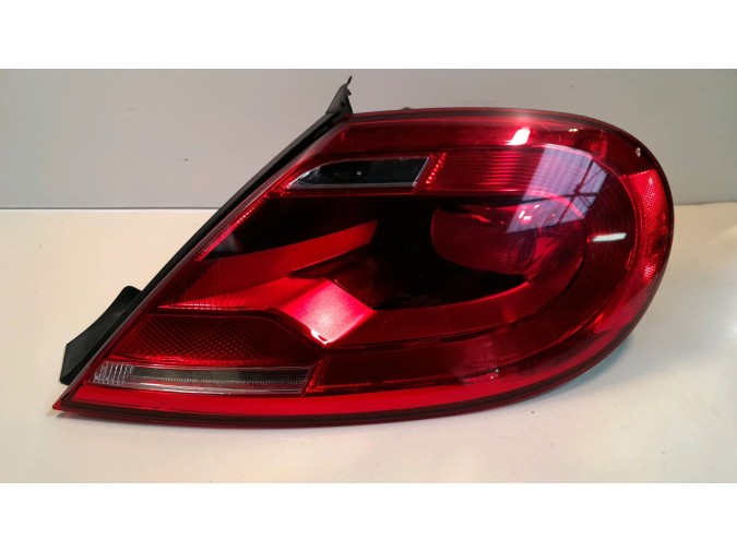 PILOTO TRASERO DERECHO VOLKSWAGEN BEETLE 2013