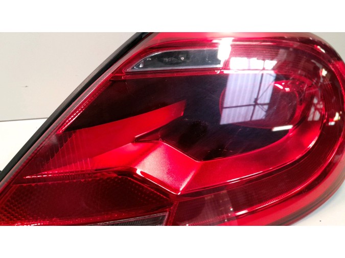 PILOTO TRASERO DERECHO VOLKSWAGEN BEETLE 2013