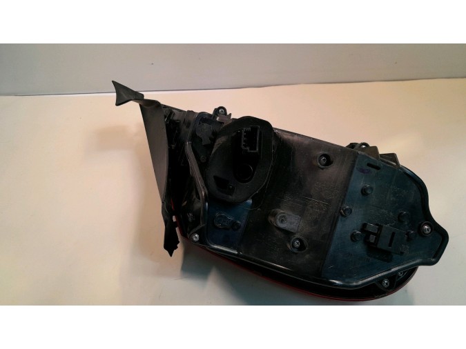 PILOTO TRASERO DERECHO VOLKSWAGEN BEETLE 2013