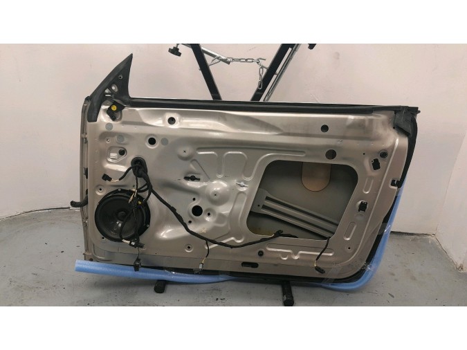 PUERTA DELANTERA DERECHA VOLKSWAGEN BEETLE 2013