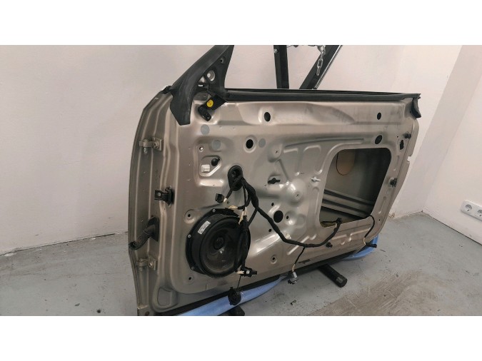 PUERTA DELANTERA DERECHA VOLKSWAGEN BEETLE 2013