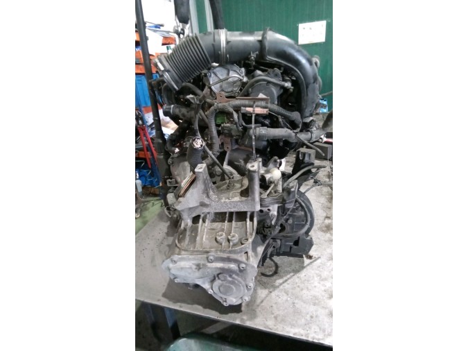 MOTOR CON ACCESORIOS Y CAJA DE CAMBIOS CITROEN C5 2008