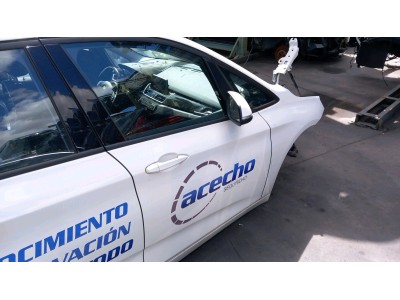 PUERTA DELANTERA DERECHA BMW 218D 2017
