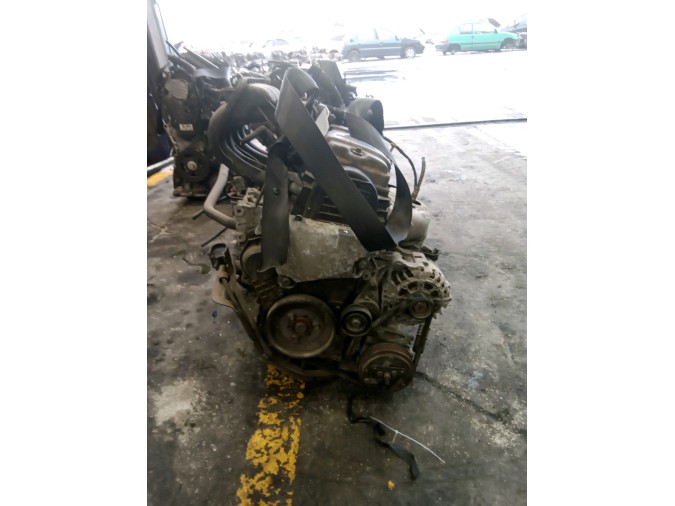 MOTOR CON ACCESORIOS SIN CAJA DE CAMBIOS CITROEN C3 2004