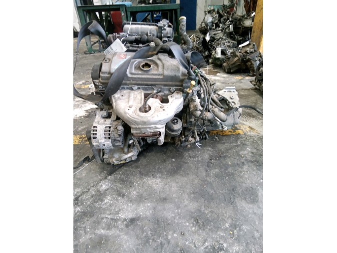 MOTOR CON ACCESORIOS SIN CAJA DE CAMBIOS CITROEN C3 2004