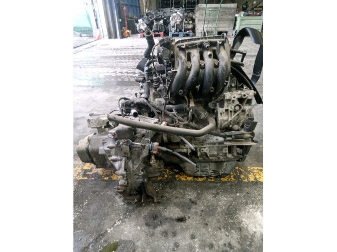 MOTOR CON ACCESORIOS SIN CAJA DE CAMBIOS CITROEN C3 2004