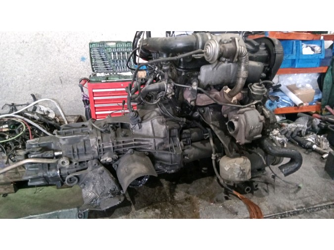 MOTOR CON ACCESORIOS Y CAJA DE CAMBIOS VOLKSWAGEN PASSAT 1997