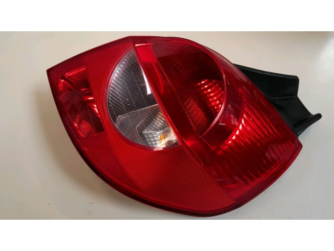 PILOTO TRASERO DERECHO RENAULT CLIO 2006