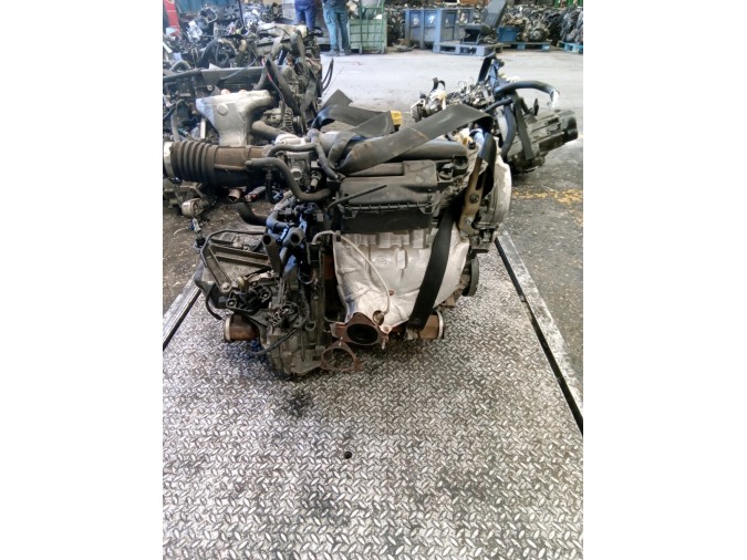 MOTOR CON ACCESORIOS Y CAJA DE CAMBIOS RENAULT CLIO