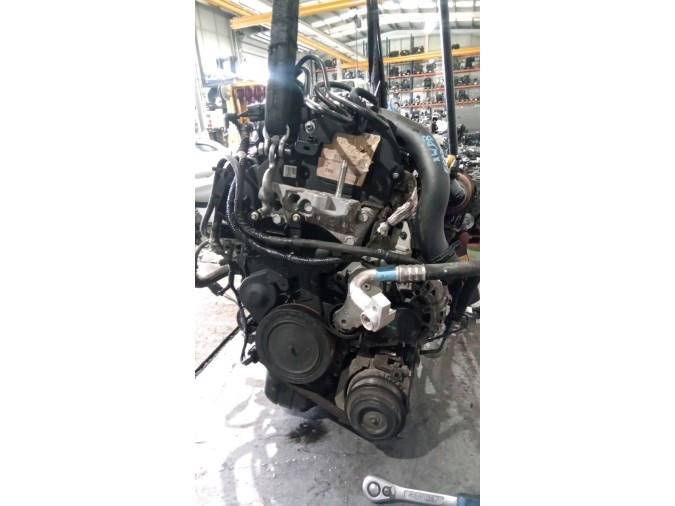 MOTOR CON ACCESORIOS Y CAJA DE CAMBIOS FORD FOCUS 2015