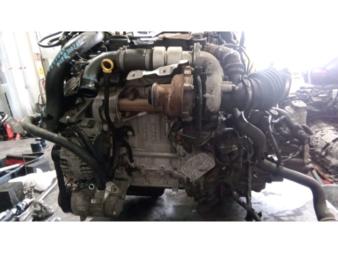 MOTOR CON ACCESORIOS Y CAJA DE CAMBIOS FORD FOCUS 2015