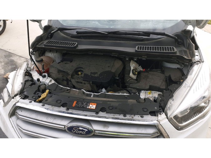 RECUBRIM.SUP.TABLERO FORD KUGA 2019