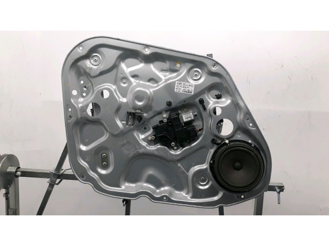 ELEVALUNAS DELANTERO IZQUIERDO HYUNDAI IX20 2015
