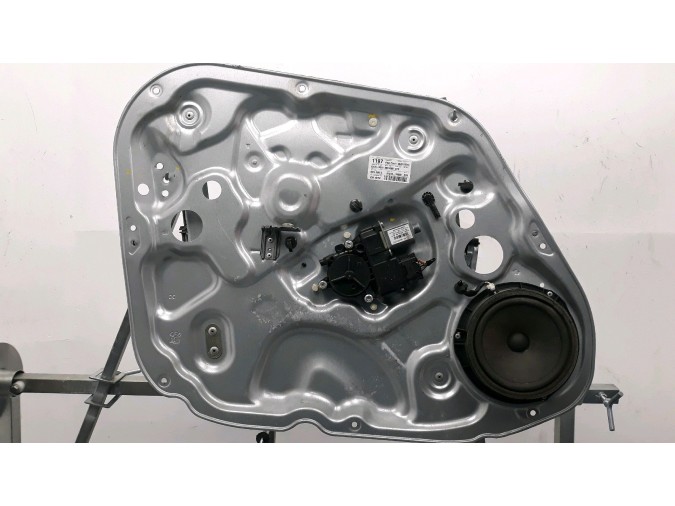 ELEVALUNAS DELANTERO IZQUIERDO HYUNDAI IX20 2015