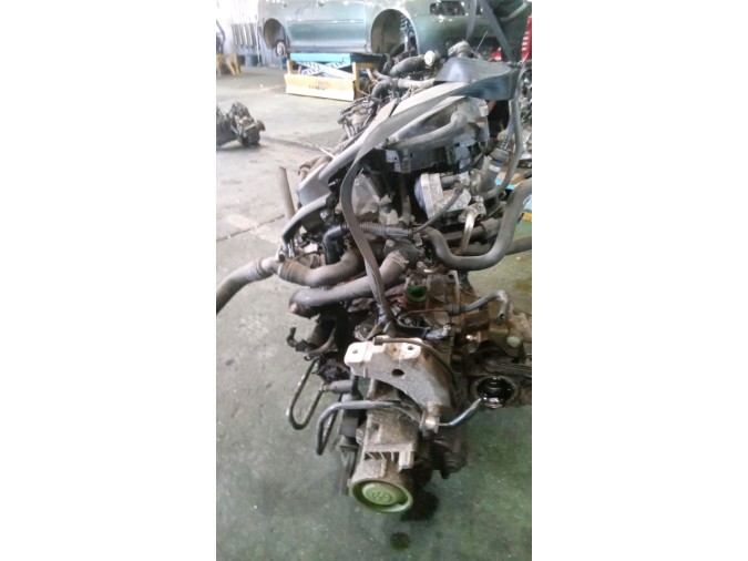 MOTOR CON ACCESORIOS Y CAJA DE CAMBIOS VOLKSWAGEN GOLF 2002