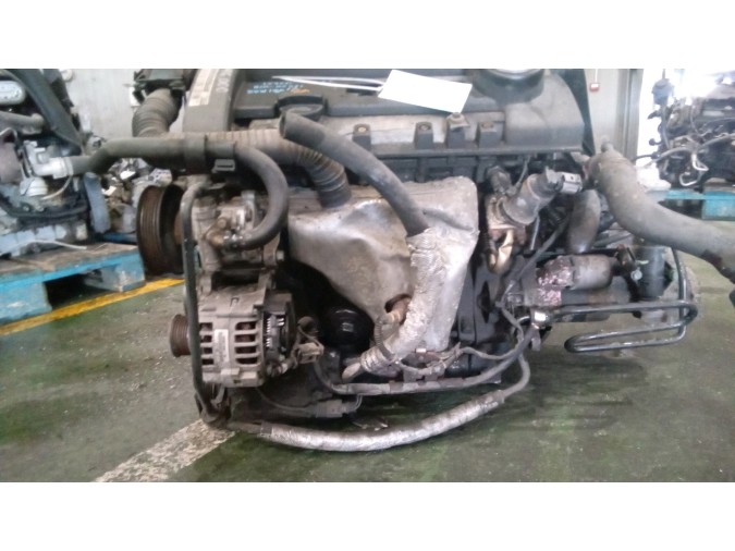 MOTOR CON ACCESORIOS Y CAJA DE CAMBIOS VOLKSWAGEN GOLF 2002
