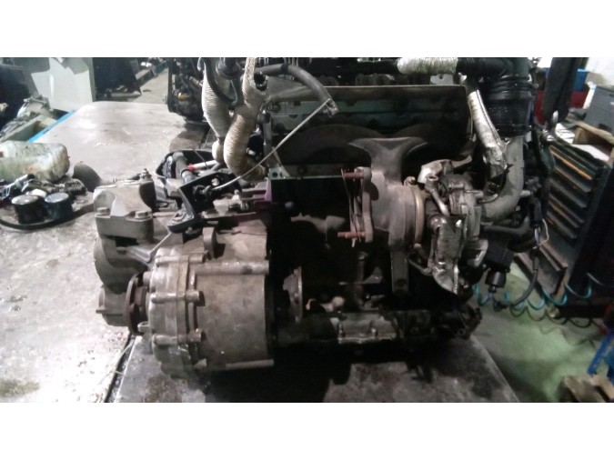 MOTOR CON ACCESORIOS Y CAJA DE CAMBIOS VOLKSWAGEN GOLF 2009