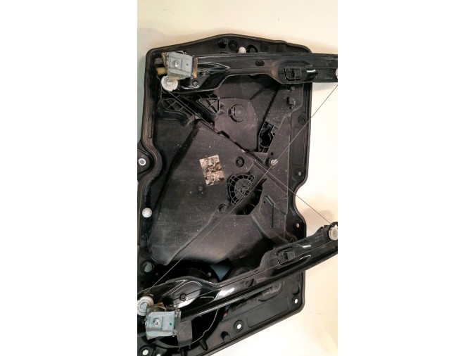 ELEVALUNAS DELANTERO DERECHO VOLKSWAGEN GOLF 2009