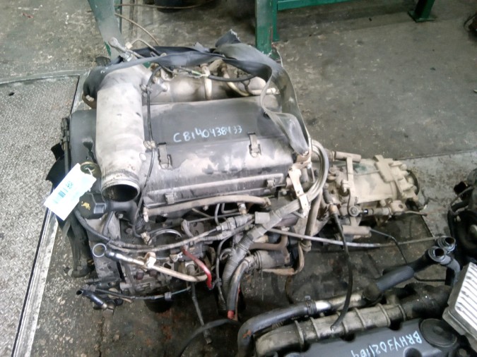 MOTOR CON ACCESORIOS Y CAJA DE CAMBIOS IVECO 35S11 2002