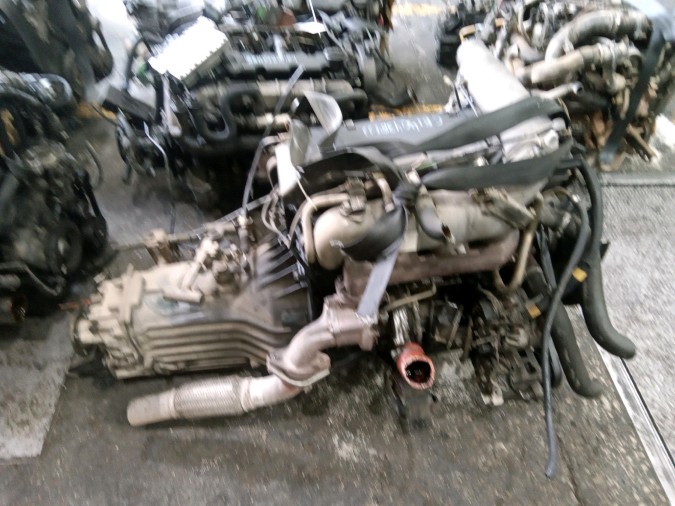MOTOR CON ACCESORIOS Y CAJA DE CAMBIOS IVECO 35S11 2002