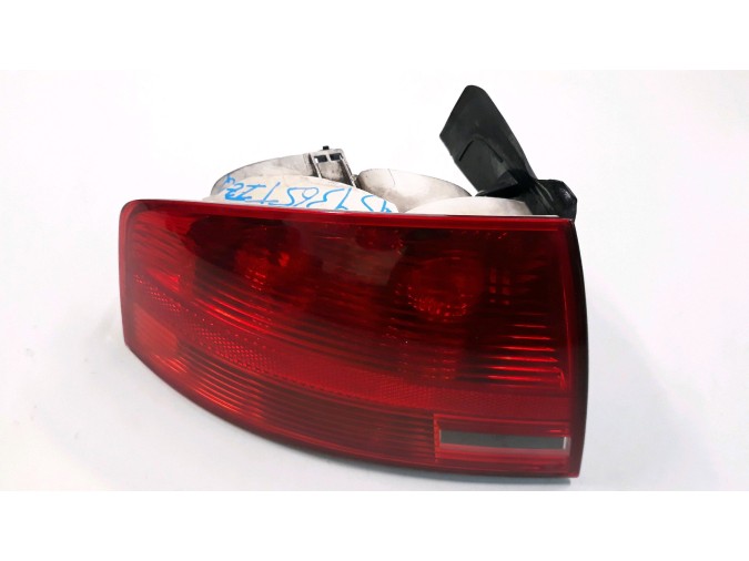 PILOTO TRASERO IZQUIERDO AUDI A4 2007
