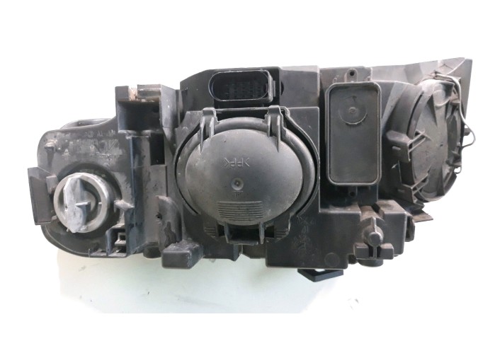 FARO DELANTERO DERECHO AUDI A4 2007