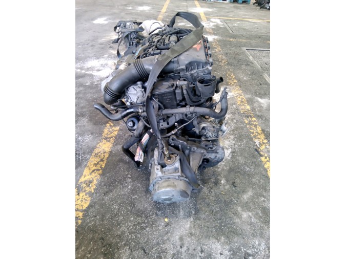 MOTOR CON ACCESORIOS Y CAJA DE CAMBIOS CITROEN C4