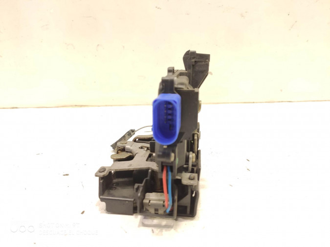 CERRADURA PUERTA DELANTERA DERECHA VOLKSWAGEN TOUAREG 2007