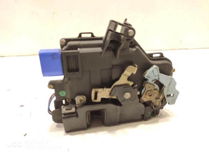 CERRADURA PUERTA DELANTERA DERECHA VOLKSWAGEN TOUAREG 2007