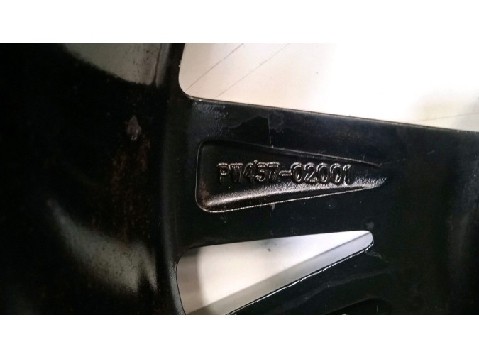 LLANTA SO TOYOTA PRIUS 2017
