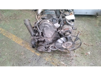 MOTOR CON ACCESORIOS Y CAJA DE CAMBIOS VOLKSWAGEN PASSAT 1999
