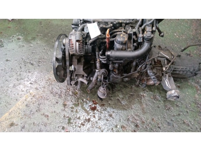 MOTOR CON ACCESORIOS Y CAJA DE CAMBIOS VOLKSWAGEN PASSAT 1999