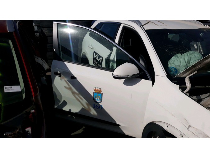 PUERTA DELANTERA DERECHA KIA NIRO 2016