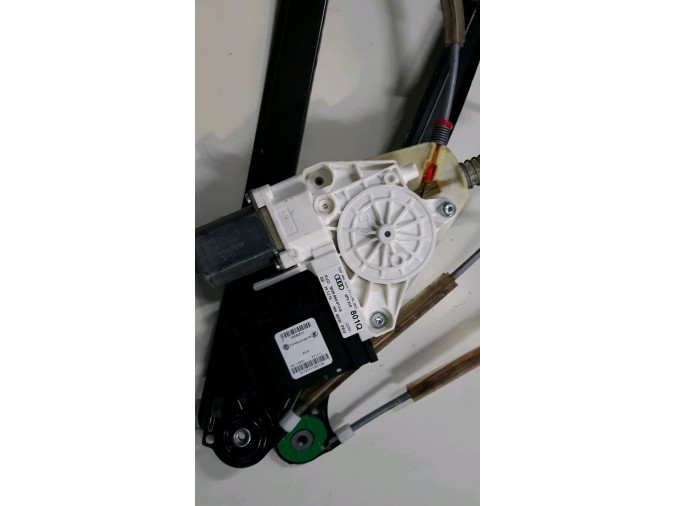 ELEVALUNAS DELANTERO IZQUIERDO AUDI A3 2011
