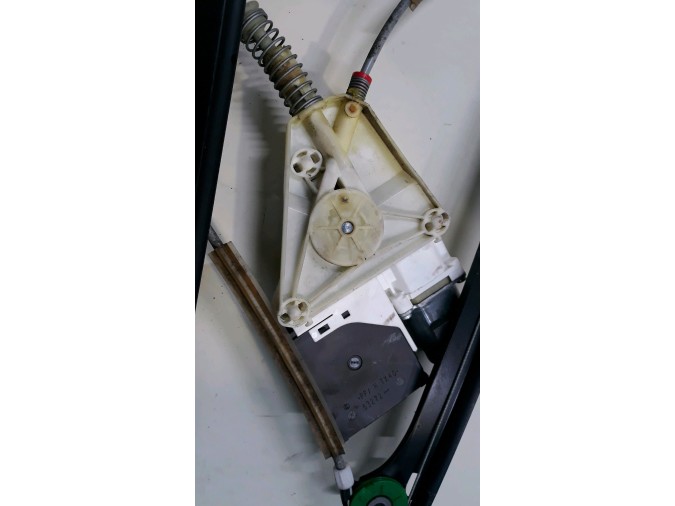 ELEVALUNAS DELANTERO IZQUIERDO AUDI A3 2011