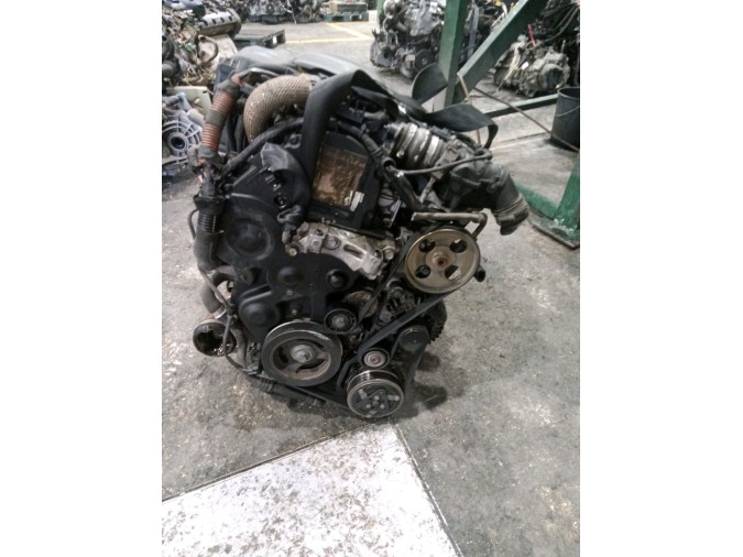 MOTOR CON ACCESORIOS Y CAJA DE CAMBIOS CITROEN XSARA PICASSO 2002