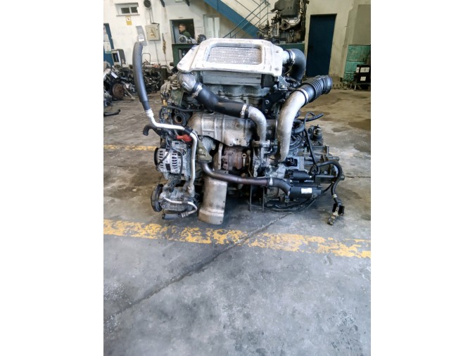 MOTOR CON ACCESORIOS Y CAJA DE CAMBIOS NISSAN X-TRAIL 2002